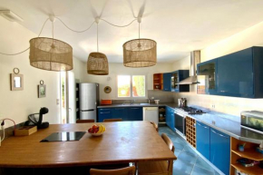 GROOMI Le bord de Mer- Villa 200m2 avec piscine !
